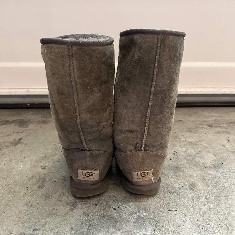 Last Chance! Ugg Classic Tall Grey Boots size 6